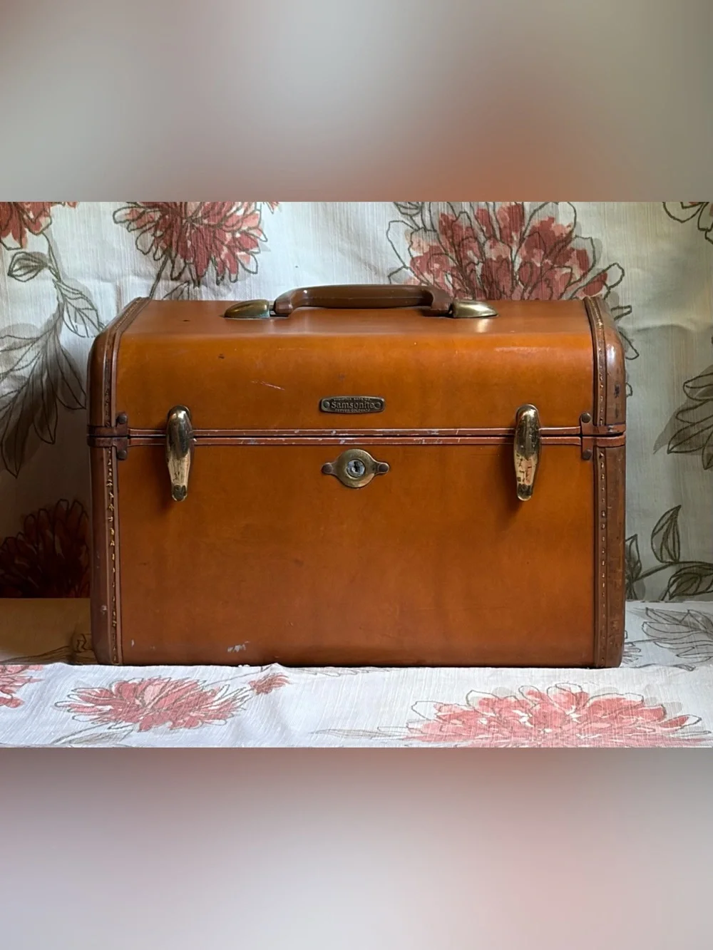 Samsonite Cognac Brown Leather Travel Case
